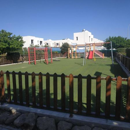 Cosy Apartment In A Luxury Resort Paralimni Exterior photo